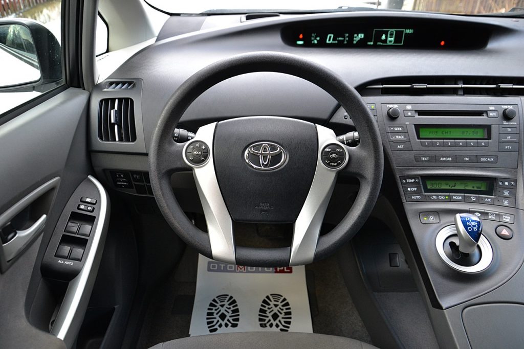 Toyota Prius 23