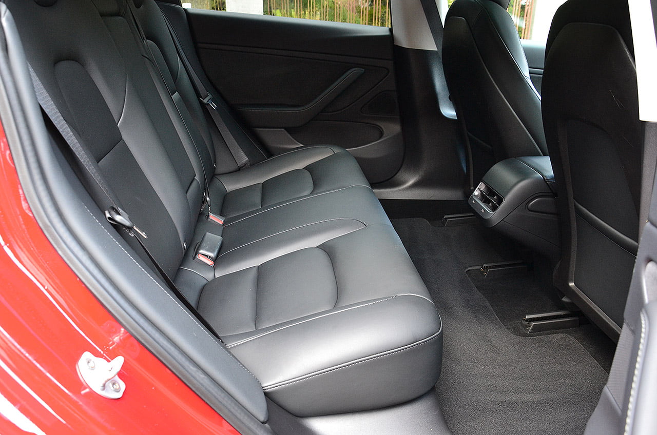 Tesla Model 3 AWD LR 6