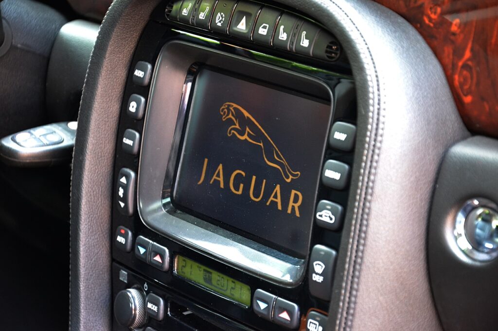 Jaguar XJ 4.2 V8 10