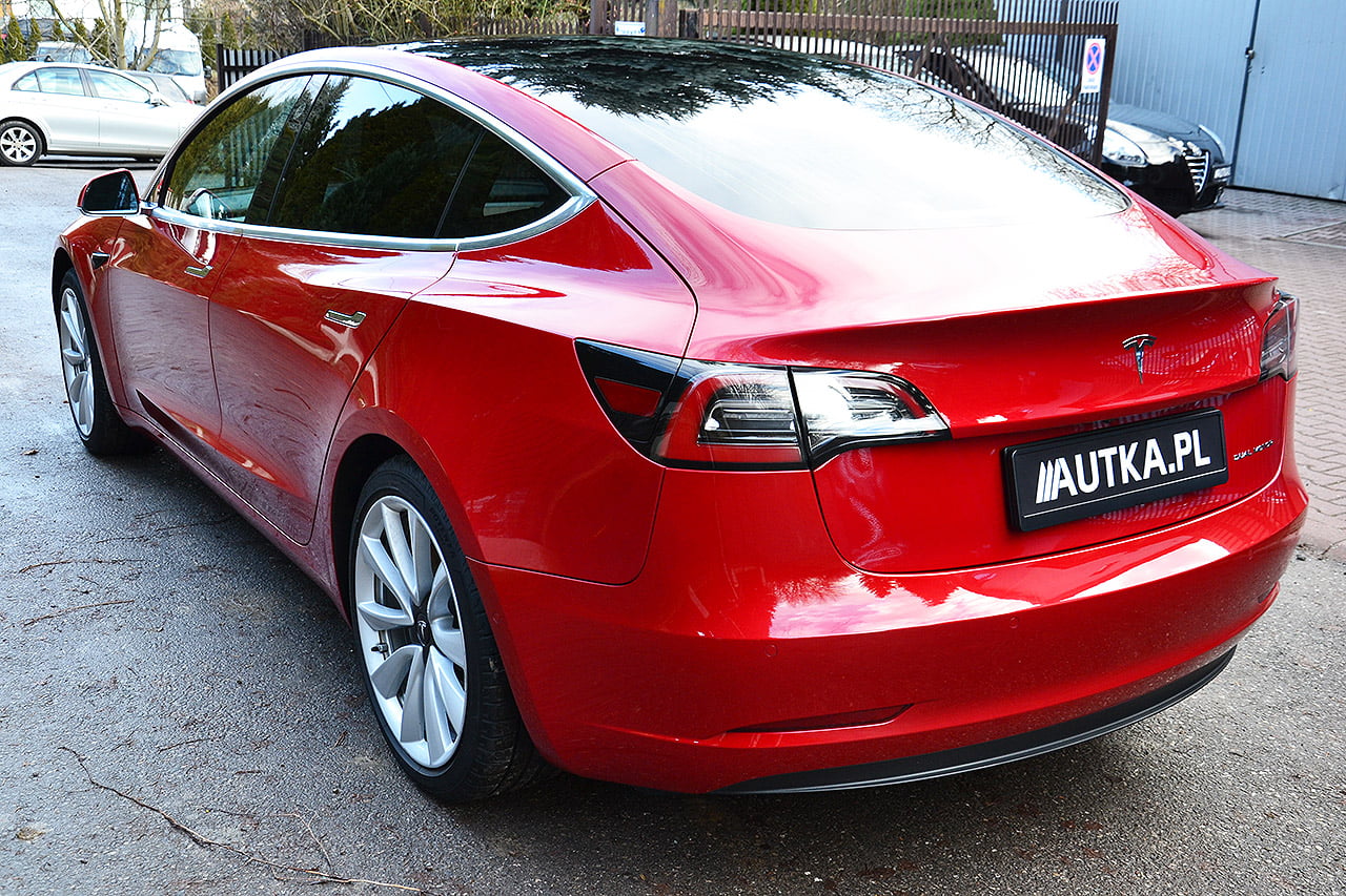 Tesla Model 3 AWD LR 8