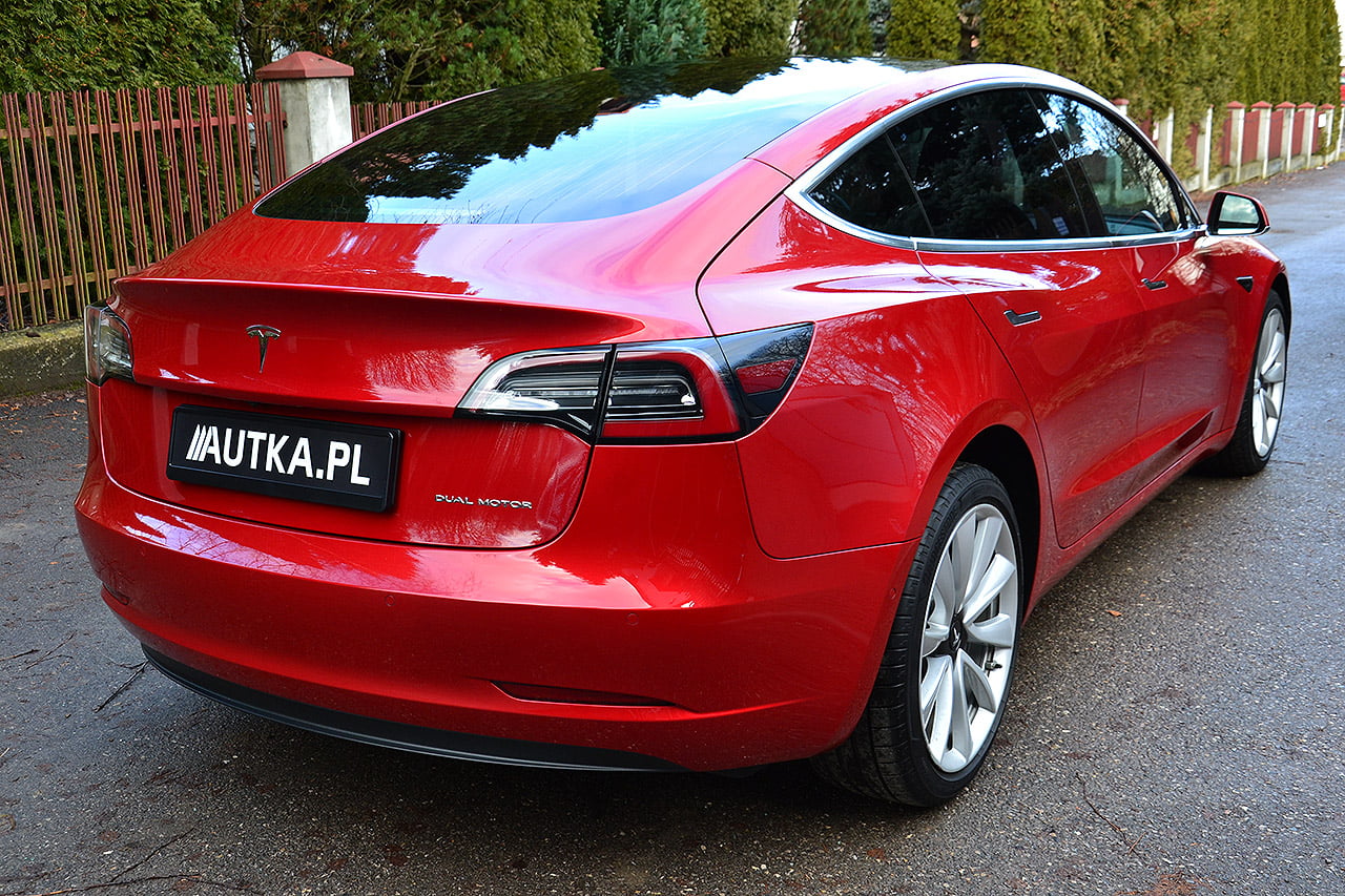 Tesla Model 3 AWD LR 9