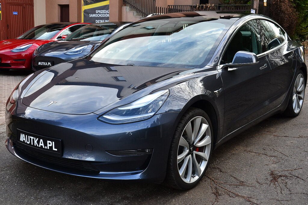 Tesla Model 3 Performance FSD