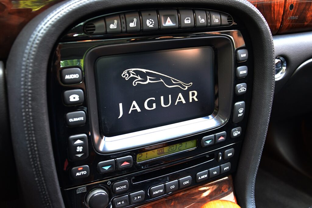Jaguar XJ 4.2 V8 15