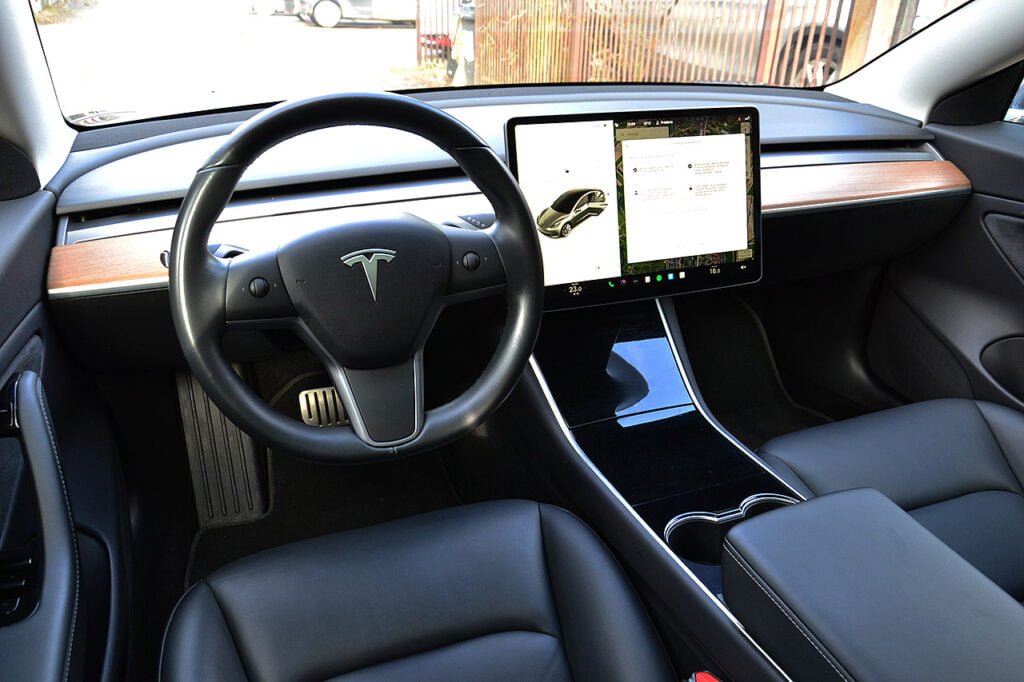 TESLA 3 PERFORMANCE FSD 12