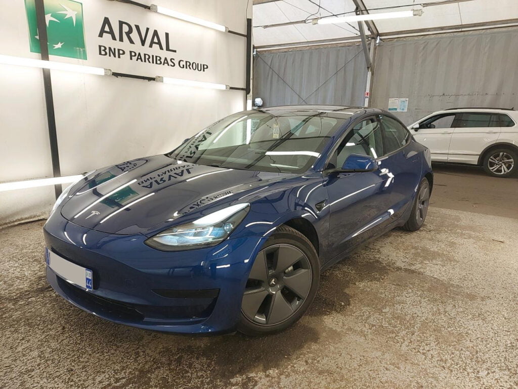 TESLA MODEL 3 Standard Range Plus 2021 3