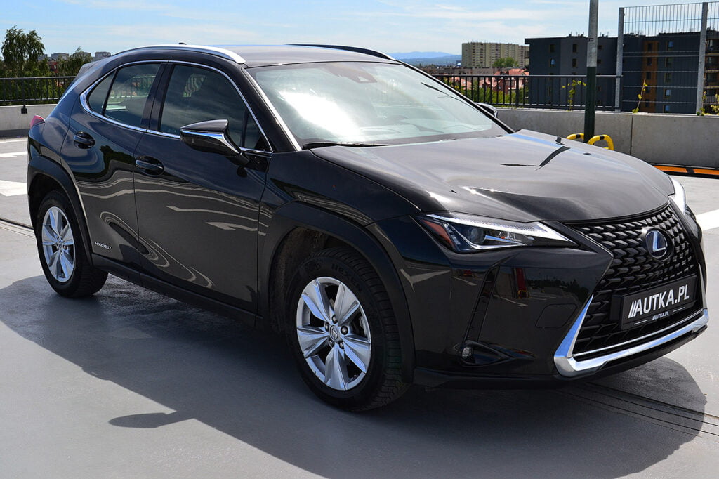 Lexus UX250h 1