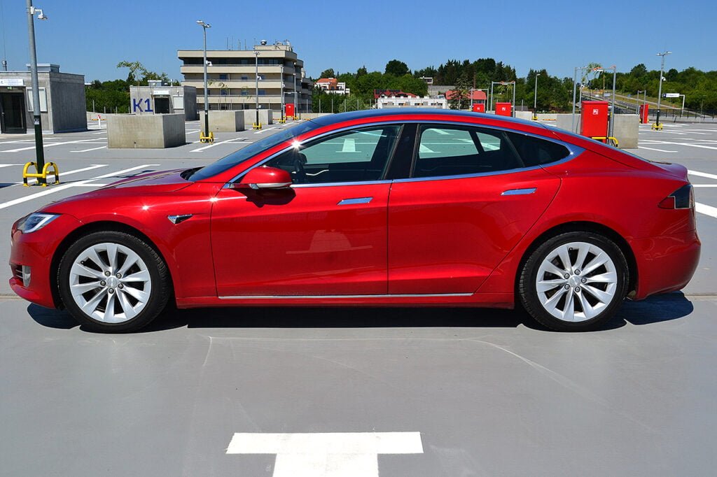 TESLA MODEL S 75D 2018 czerwona 5