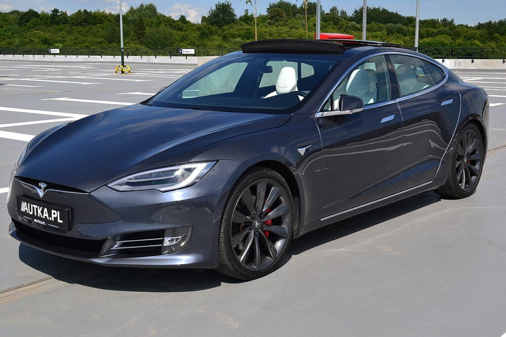 TESLA MODEL S P100D Ludicrous+ 772 KM 3