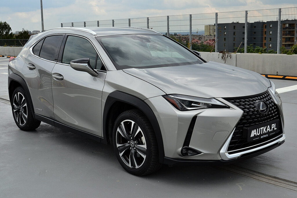 Lexus UX250h Premium 4x4 Hybrid 1