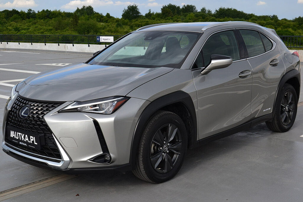 Lexus UX250h