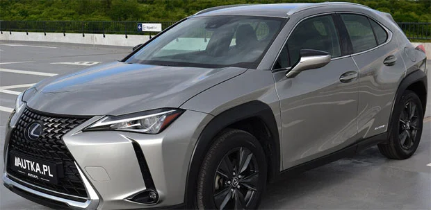 Lexus UX250h