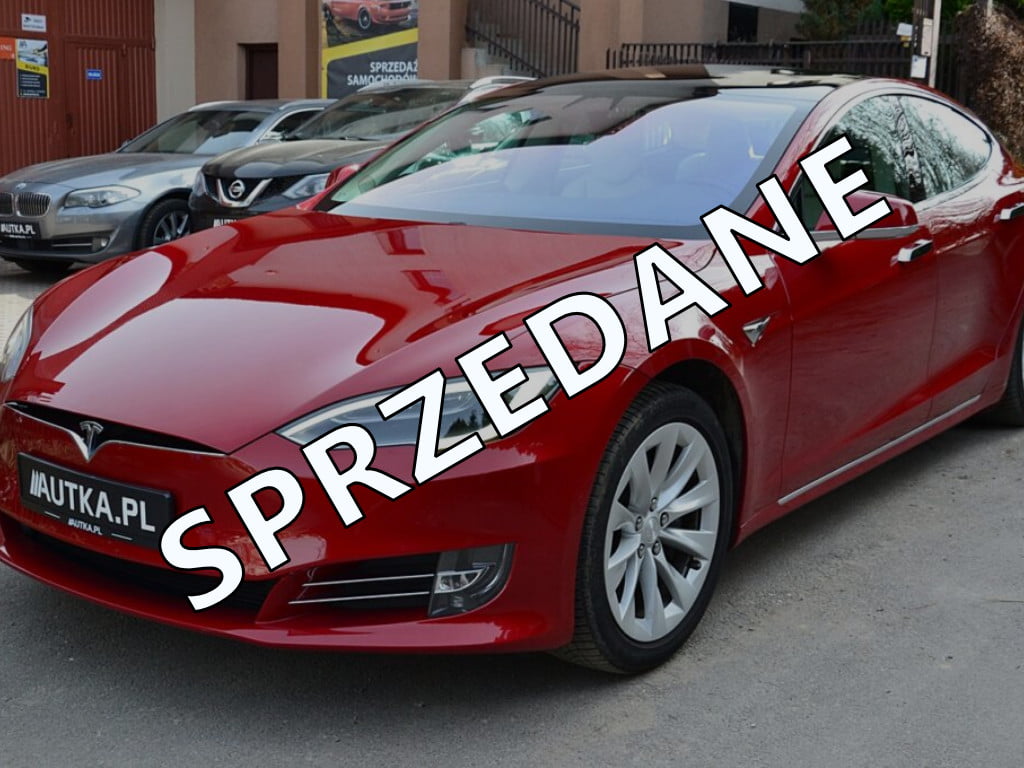 Samochody Elektryczne TESLA 30