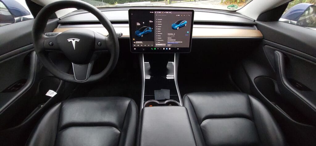 TESLA MODEL 3 LONG RANGE 2019 9