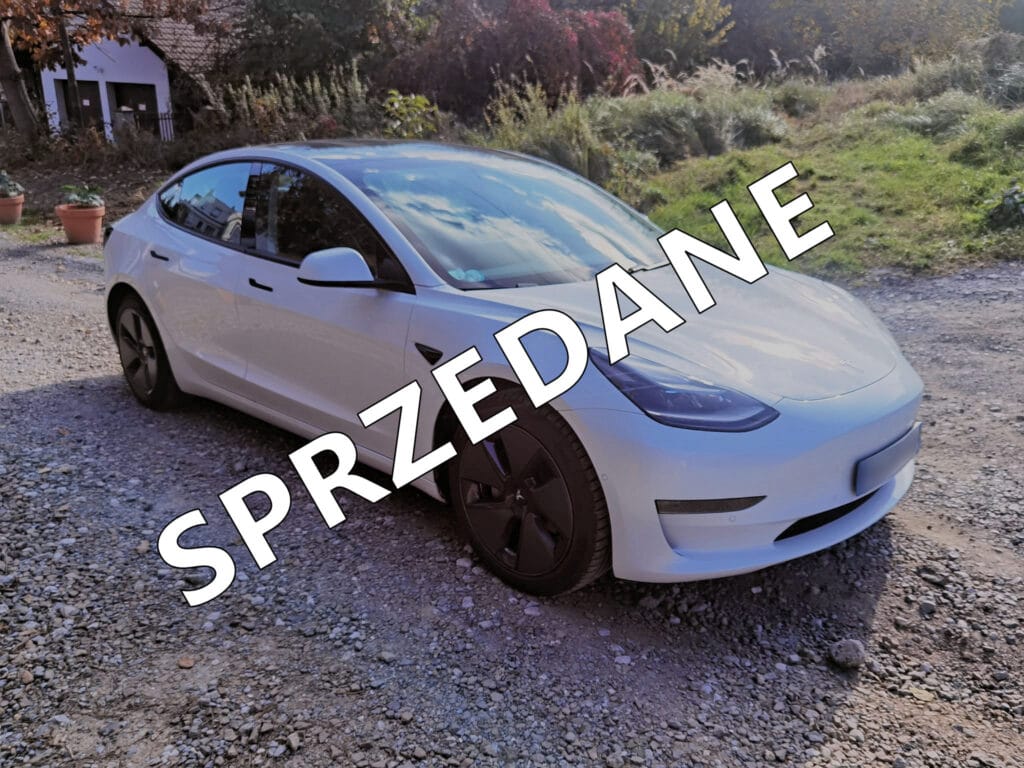 Samochody Elektryczne TESLA 6