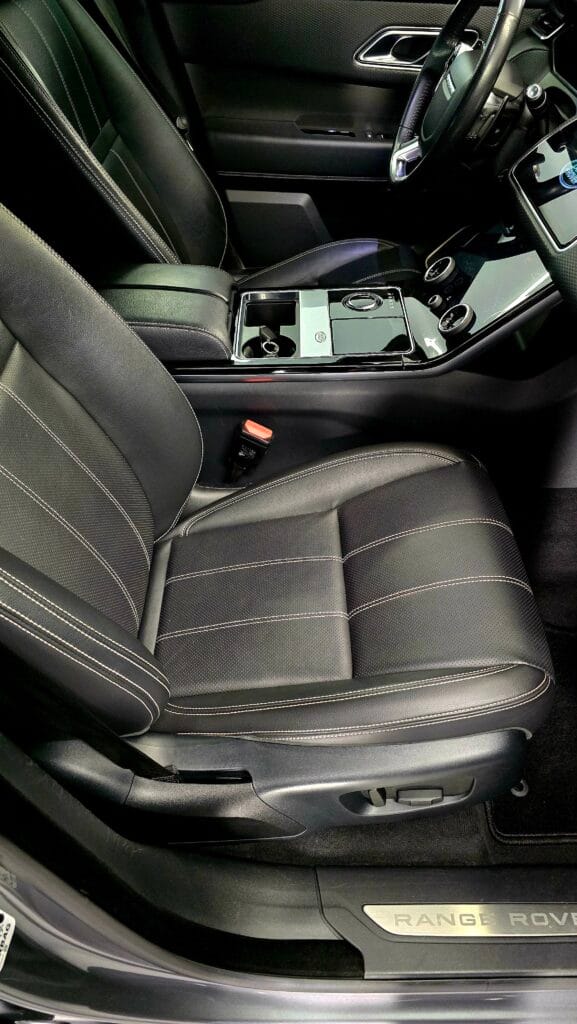 Range Rover Velar 3.0 V6 30 Range Rover Velar 3.0 V6 30