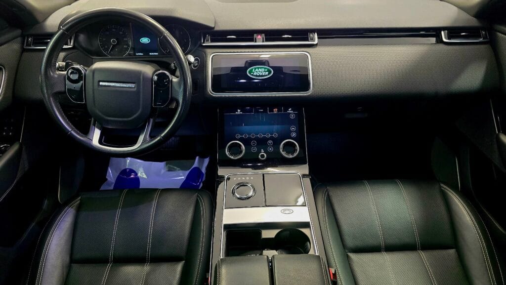 Range Rover Velar 3.0 V6 33 Range Rover Velar 3.0 V6 33